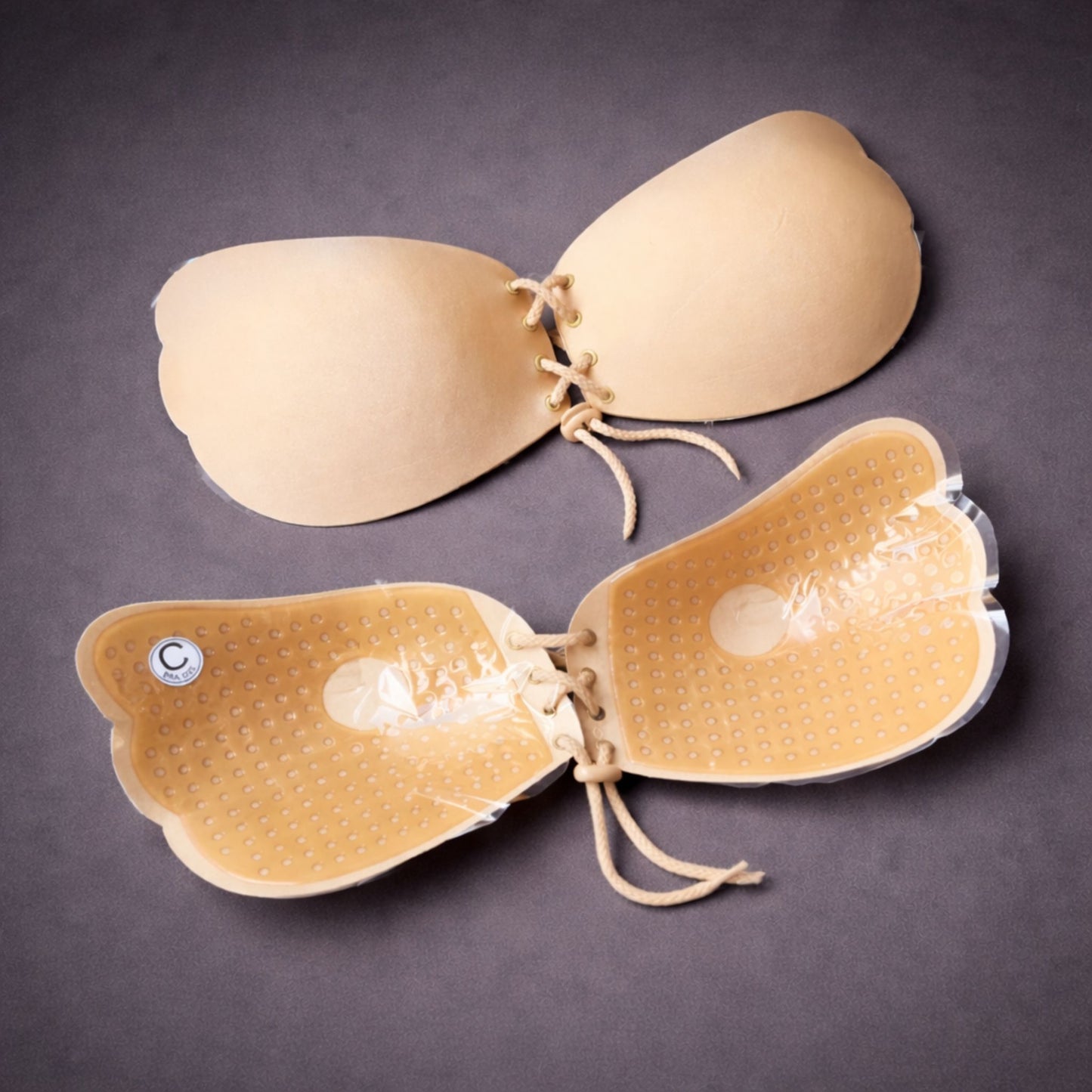 самозалепващ сутиен A B C D – бежов, невидим под дрехите