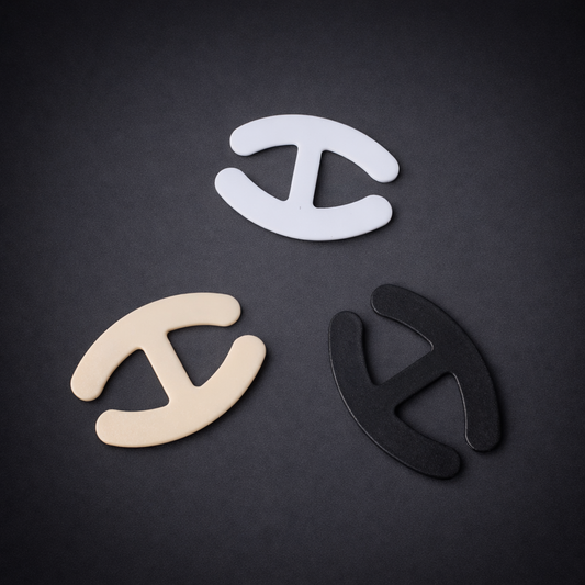 клипсове за презрамки на сутиен – комплект 3 броя бял бежов черен, размер 4.8×3.5 см