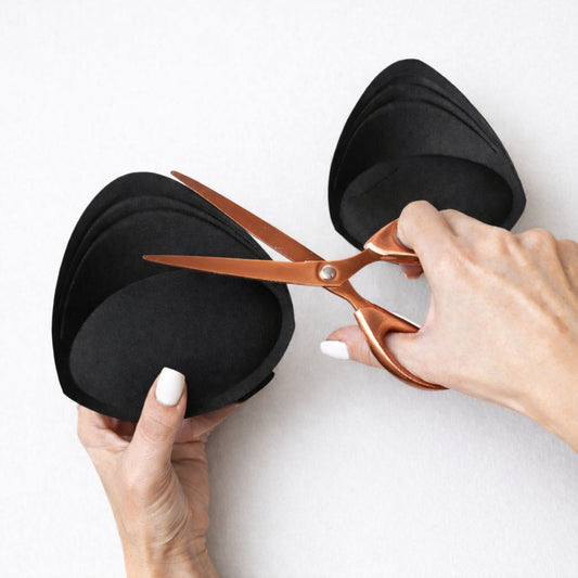 Лепящи подплънки за бюстие – триъгълна форма, могат да се режат