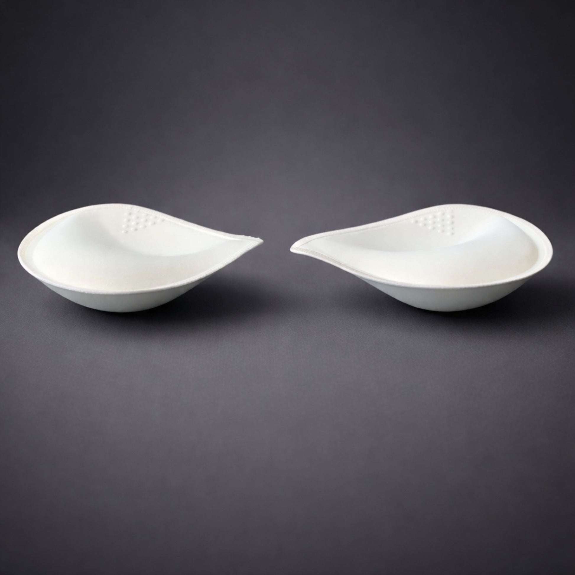 телесни повдигащи подплънки за бански и сутиени – 4 см обем, размер 13.5×13.5 см